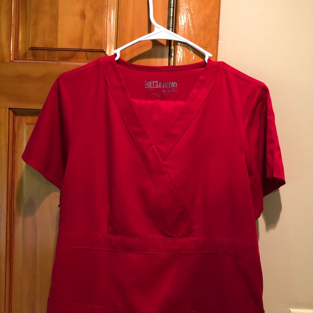 Women’s scrub set